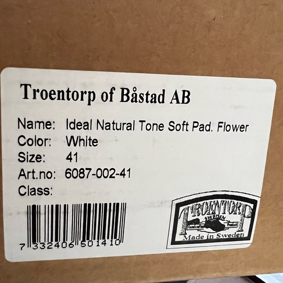 41 Troentorp Clogs | O’Keefe White flower pattern leather fits 10-11 NEW IN BOX - Picture 2 of 9